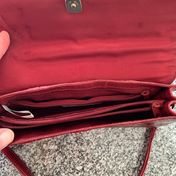 Liz Claiborne Red Purse - Picture 4 of 4